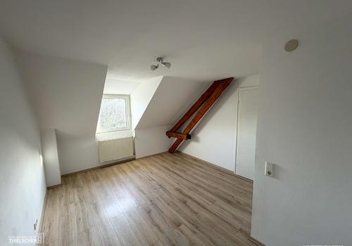 27 Büro W2 DG