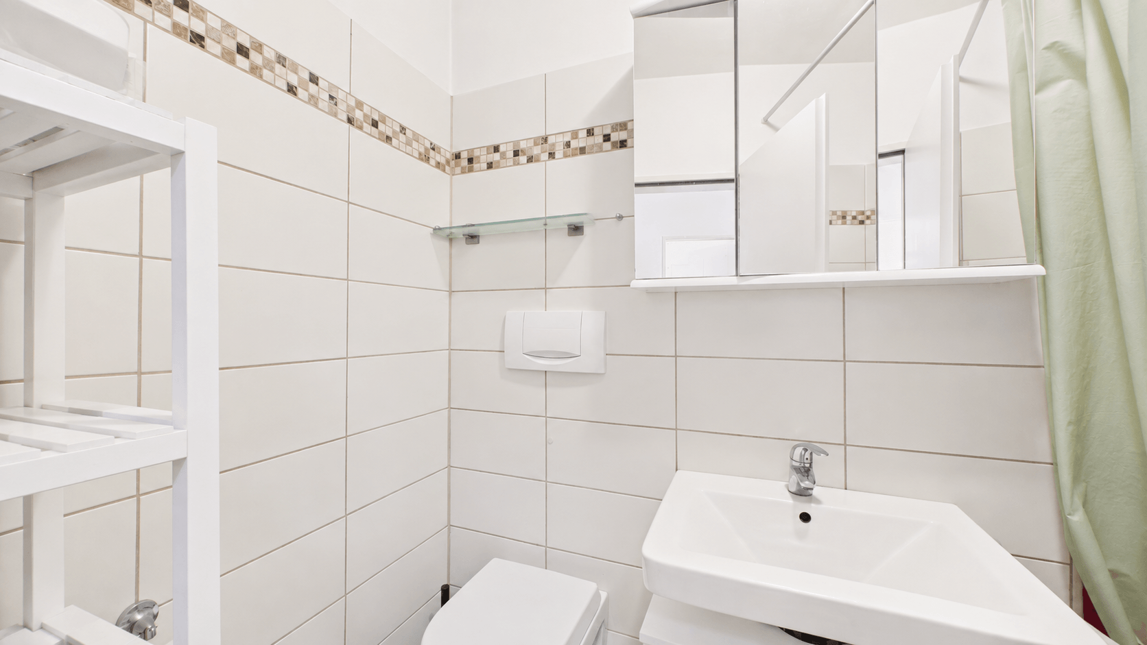Badezimmer (KI-gestützt bearbeitet)