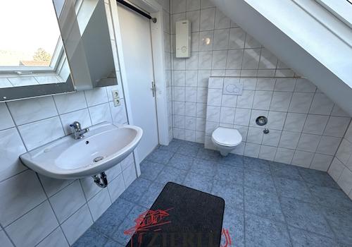 22- Badezimmer DG
