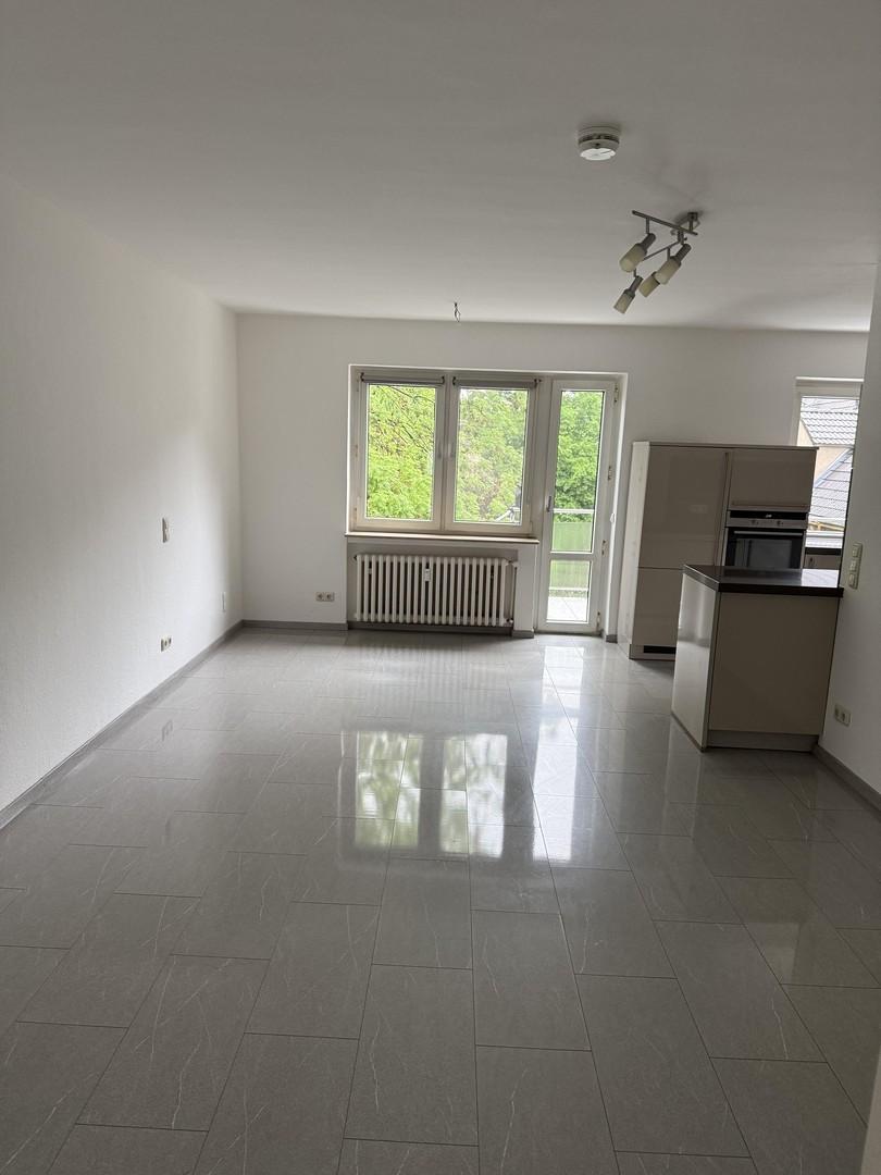 Wohnzimmer ohne Möbel