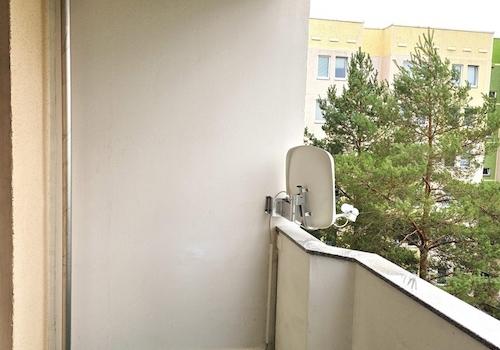 Balkon mit Sat Anlage