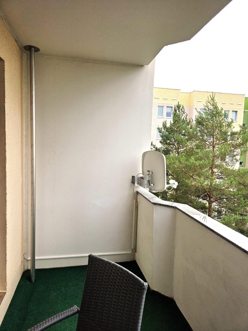 Balkon mit Sat Anlage