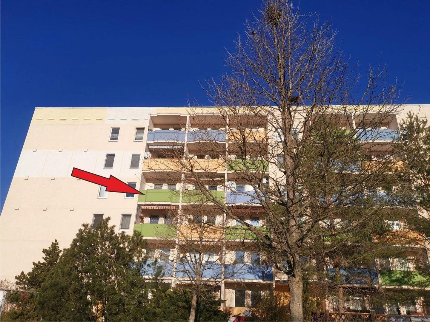 Außenansicht und Blick Balkon