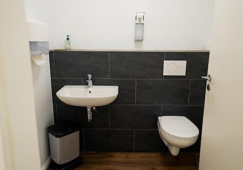 WC 2