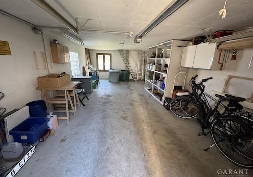 Garage im Garten
