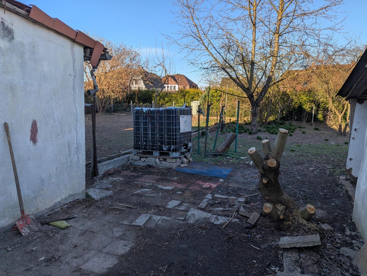 Weg zum Garten