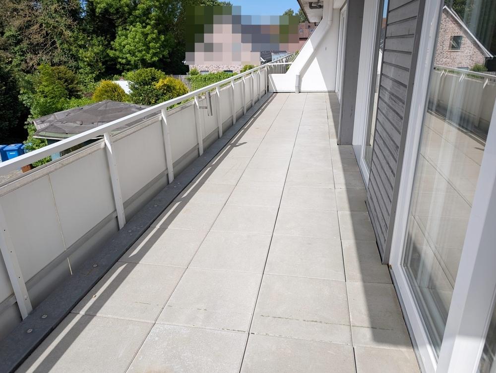 großzügiger Balkon