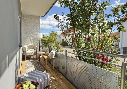 Balkon mit Gartenzugang EG