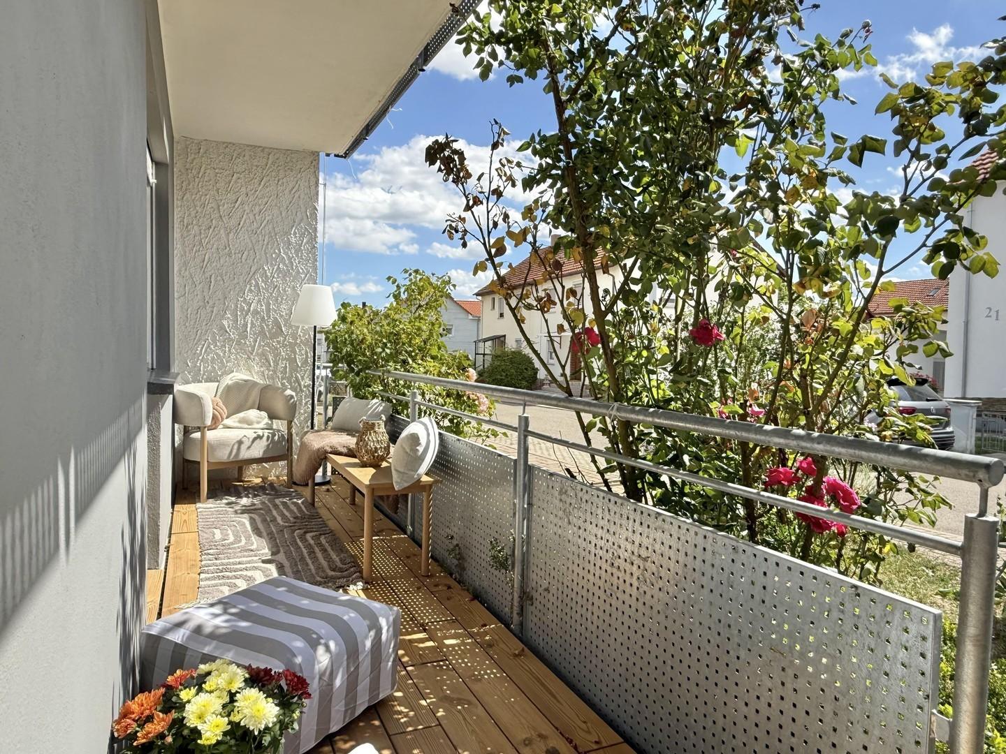 Balkon mit Gartenzugang EG