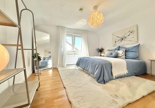 Schlafzimmer DG