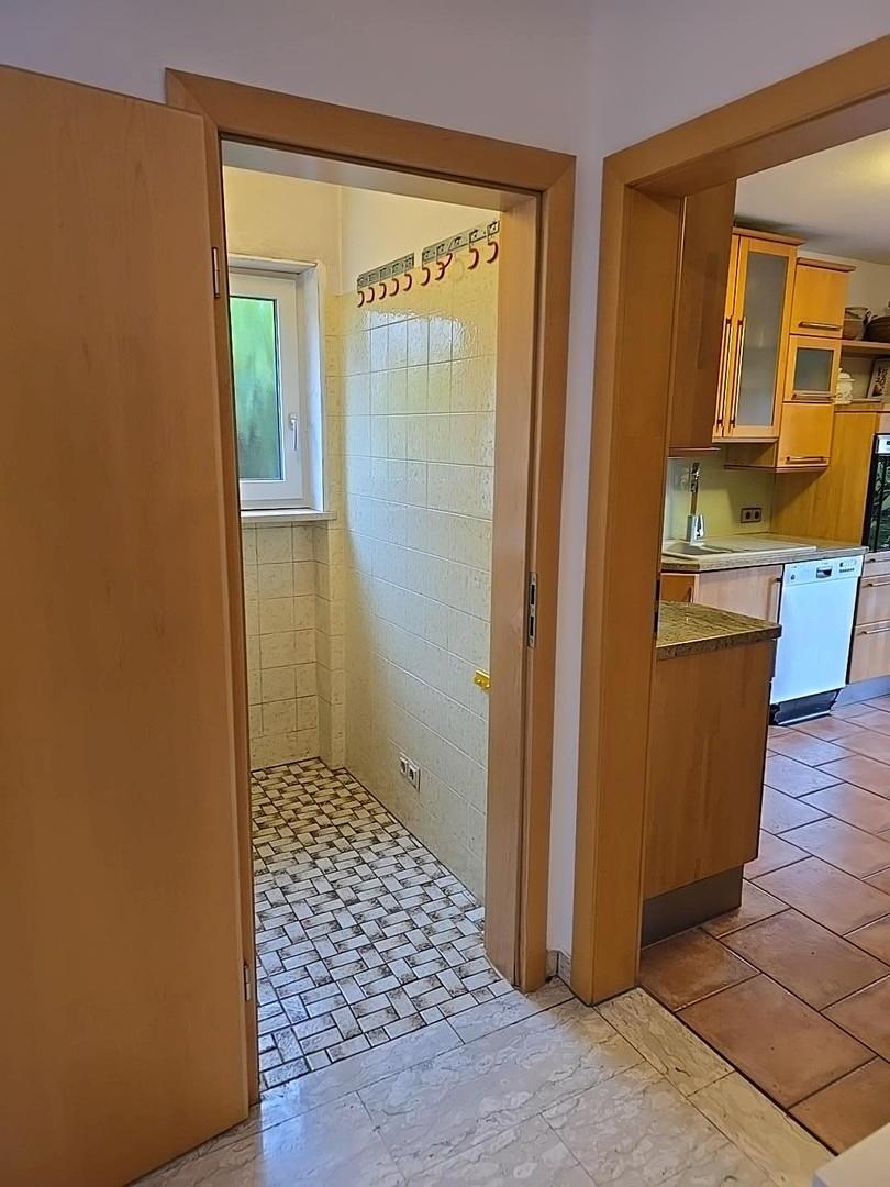 Speisekammer neben Küche