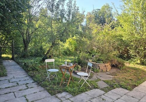 Geschützter Gartenplatz
