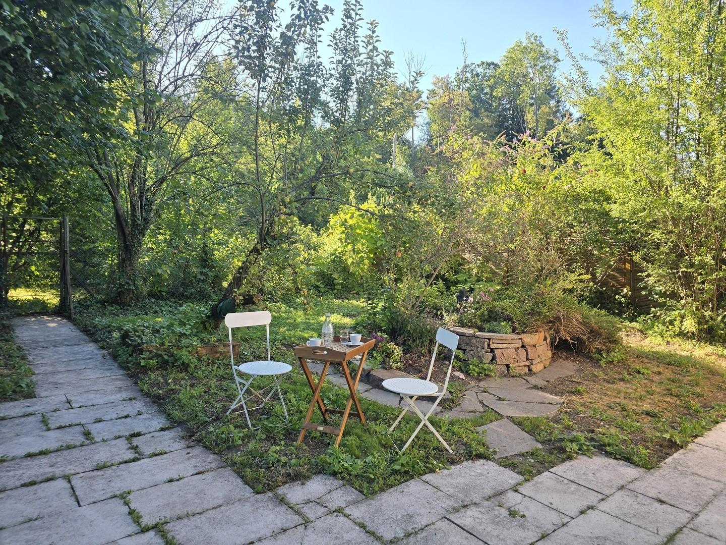 Geschützter Gartenplatz