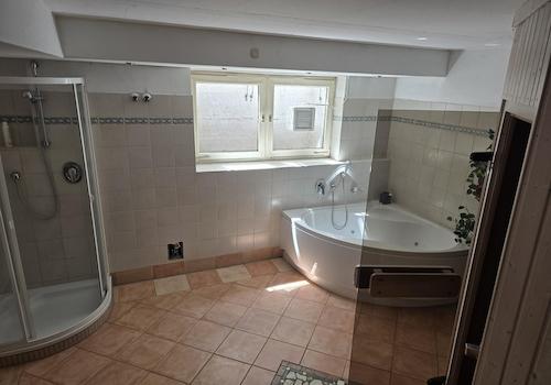 Wellness – Dusche und Wanne