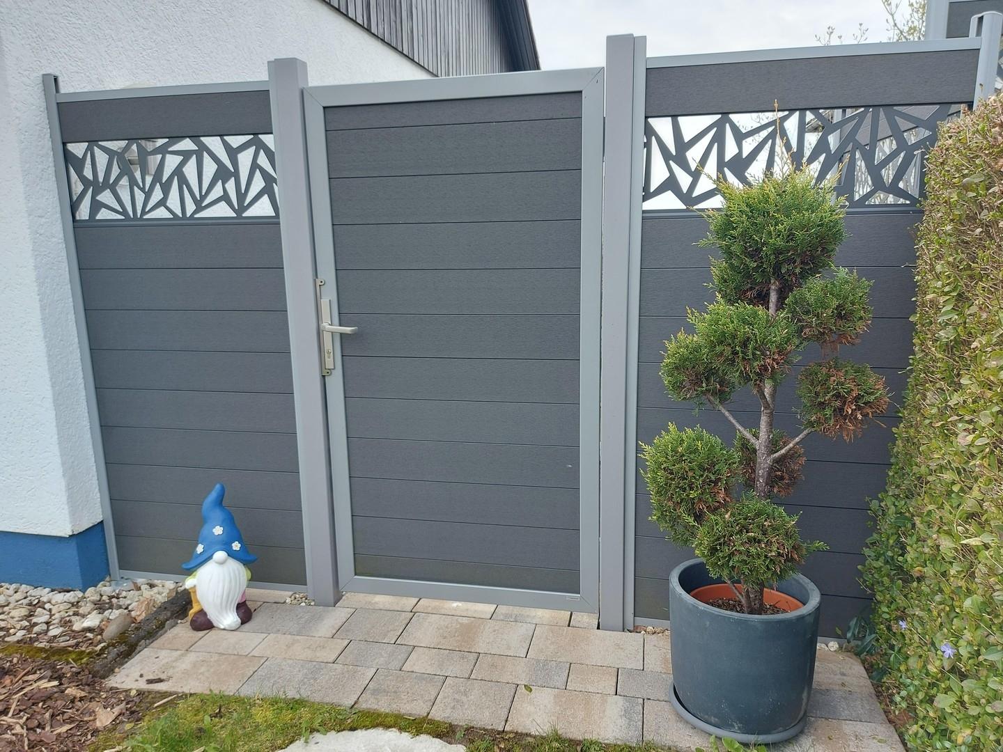 Vorderseite,Zugang in d.Garten
