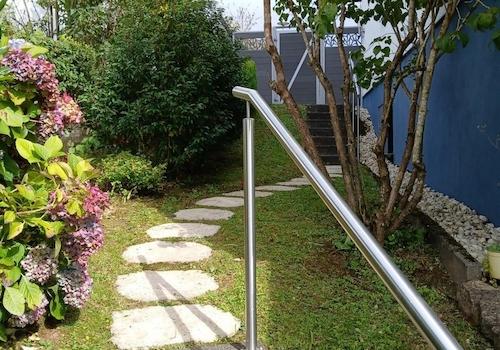 Garten an Hausseite
