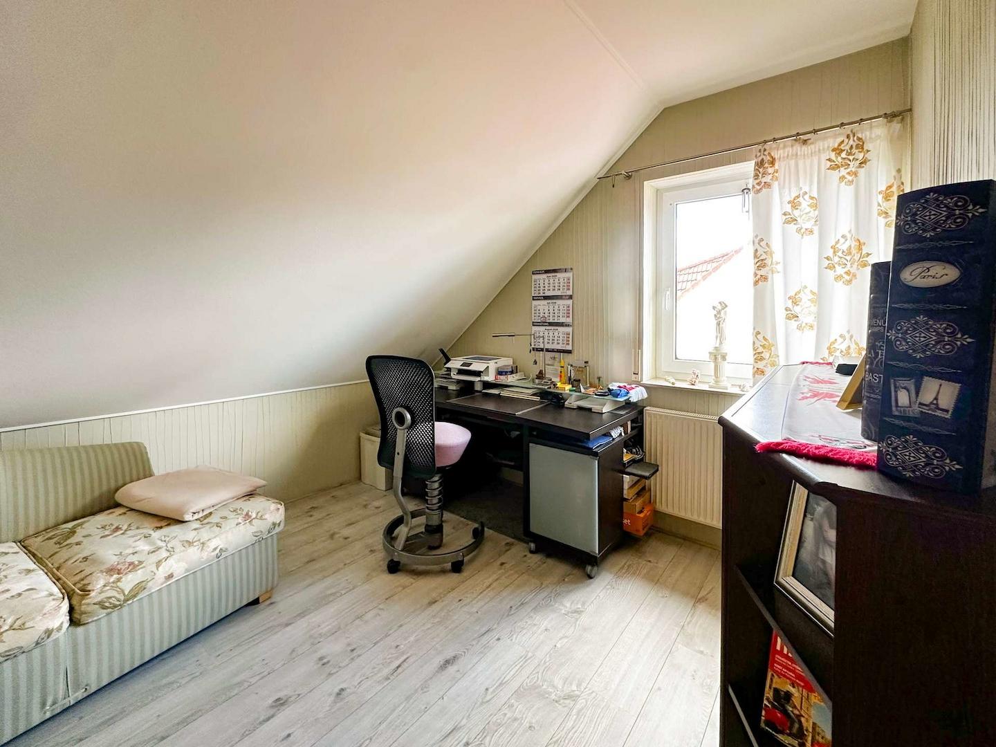 Arbeitszimmer im OG