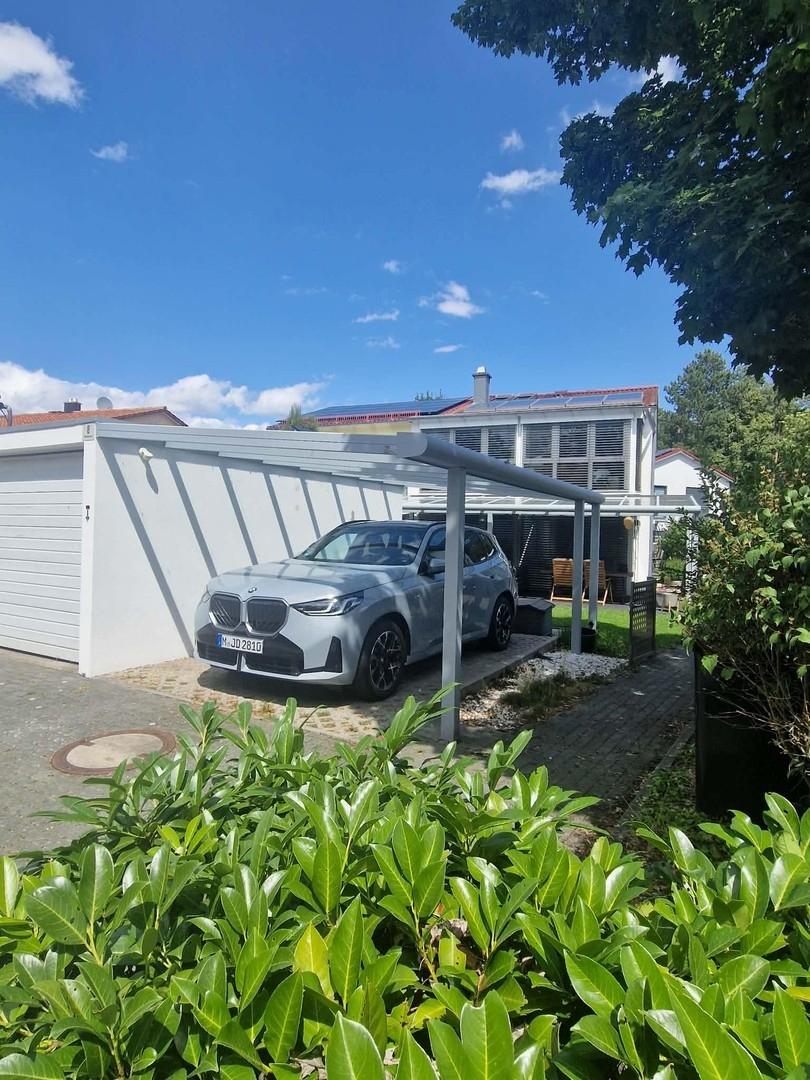 Garage und Carport