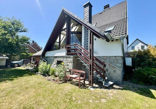 Hausansicht vom Grundstück