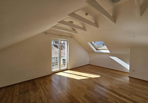 Zimmer 1 OG