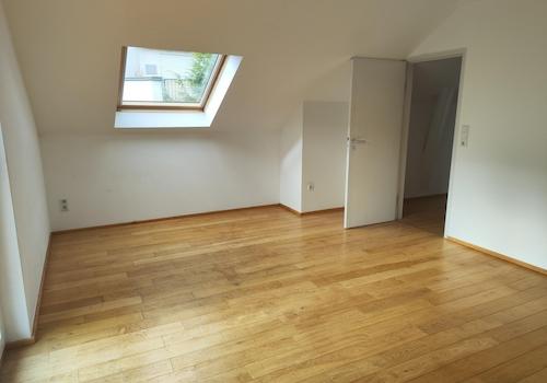 Zimmer 1 OG