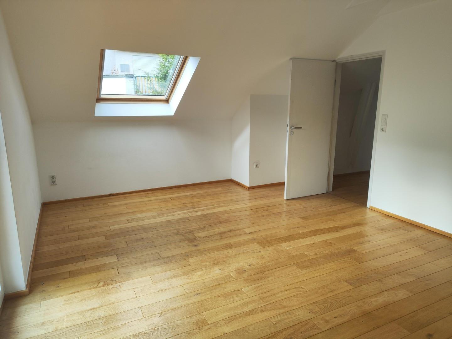 Zimmer 1 OG