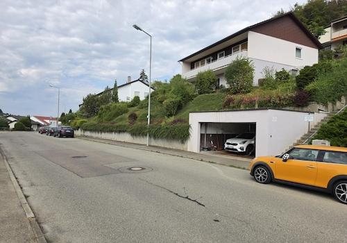 Zufahrtsstraße in 30er-Zone