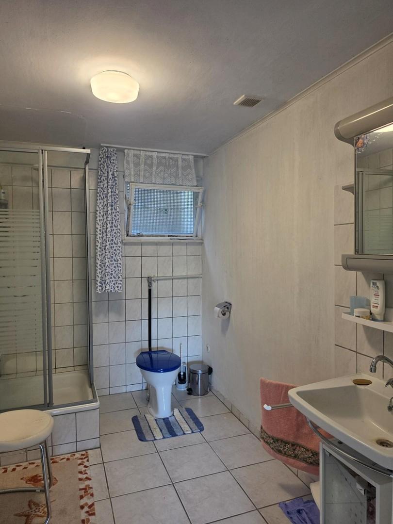 Badezimmer im Kellergeschoss