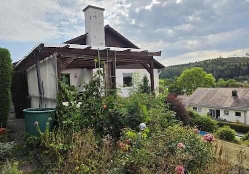 Garten und Pergola