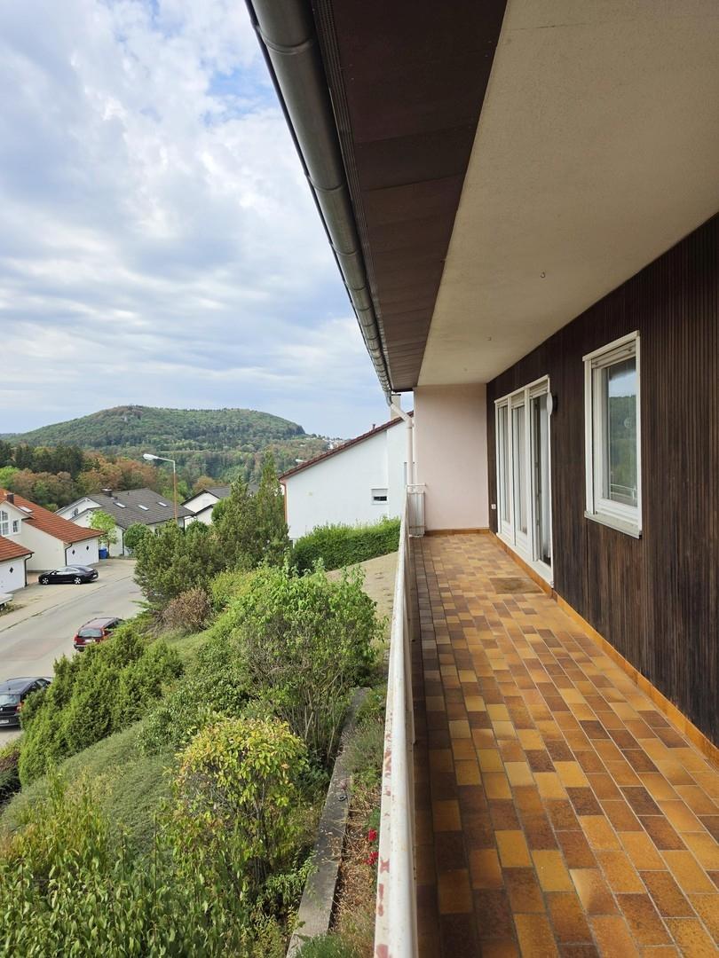 Balkon mit Süd-Ost-Ausrichtung