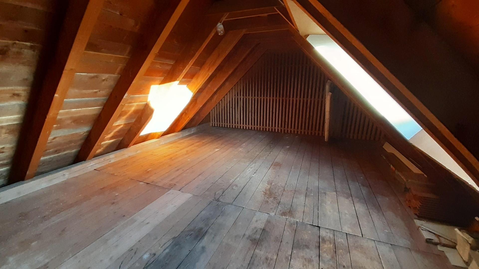 Dachgeschoss ausbaubar