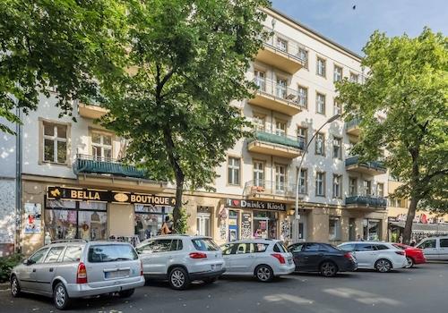 Gebäude