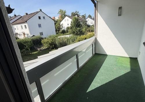 Balkon OG