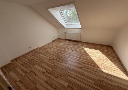 Schlafzimmer DG