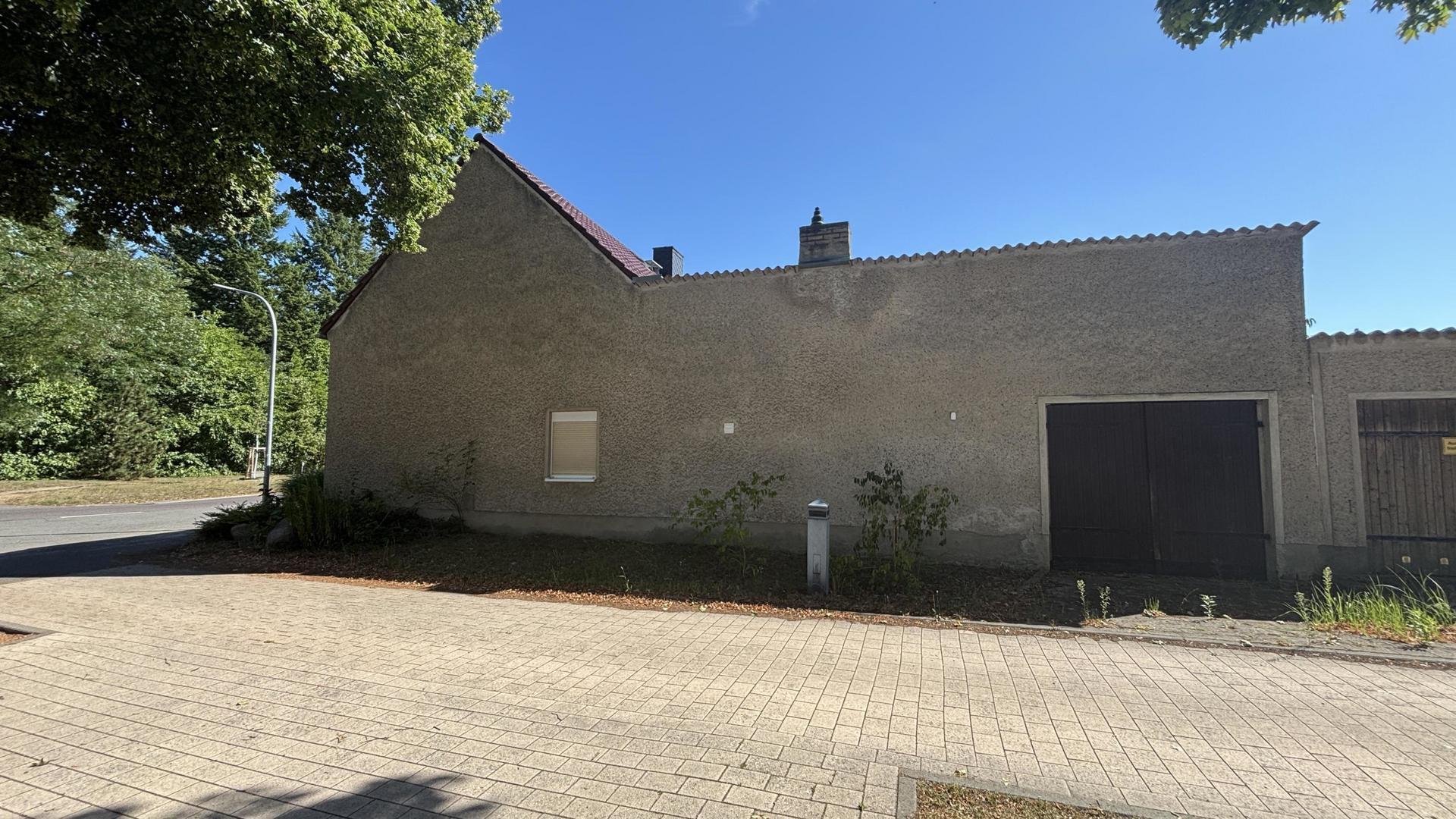 Giebelansicht u. Garage