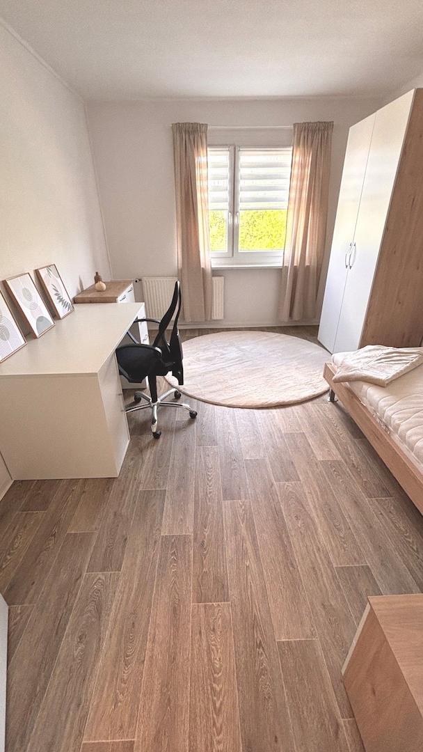 WG-Zimmer 2. Links 2