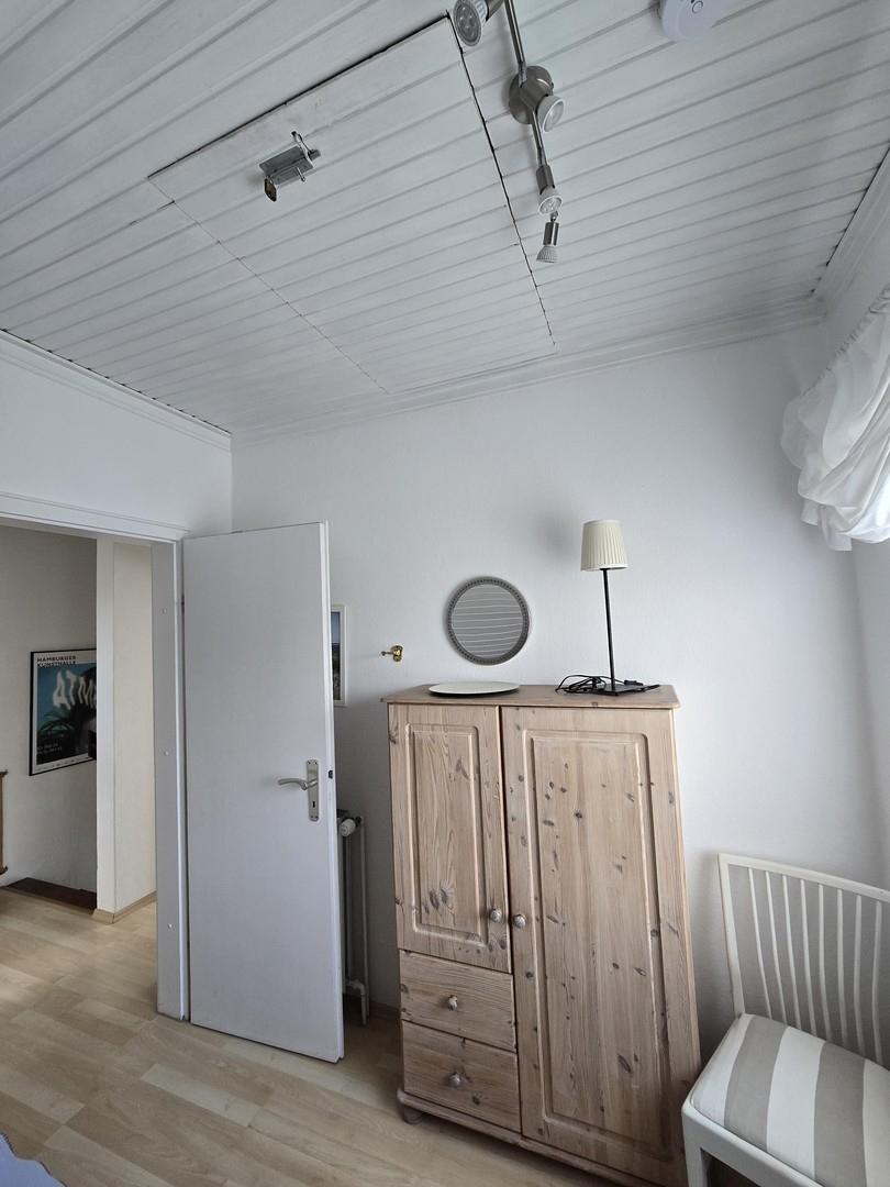 kl. Zimmer oben