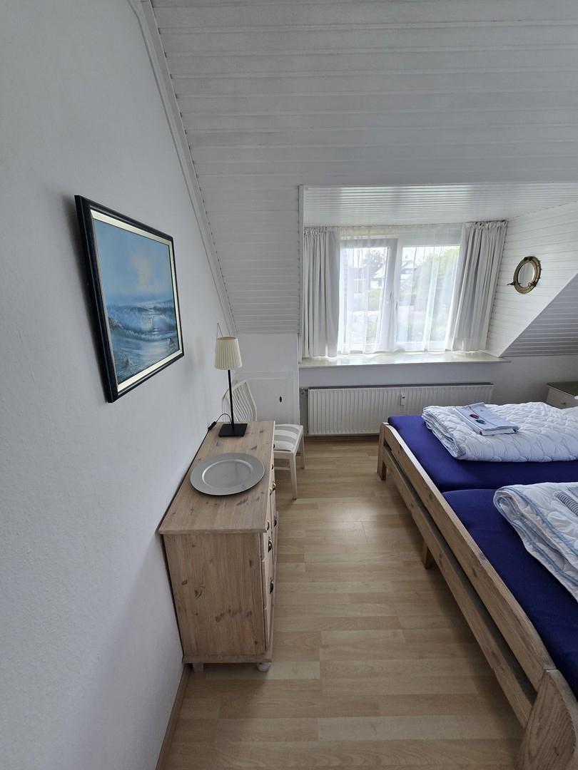 gr. Zimmer Schrank