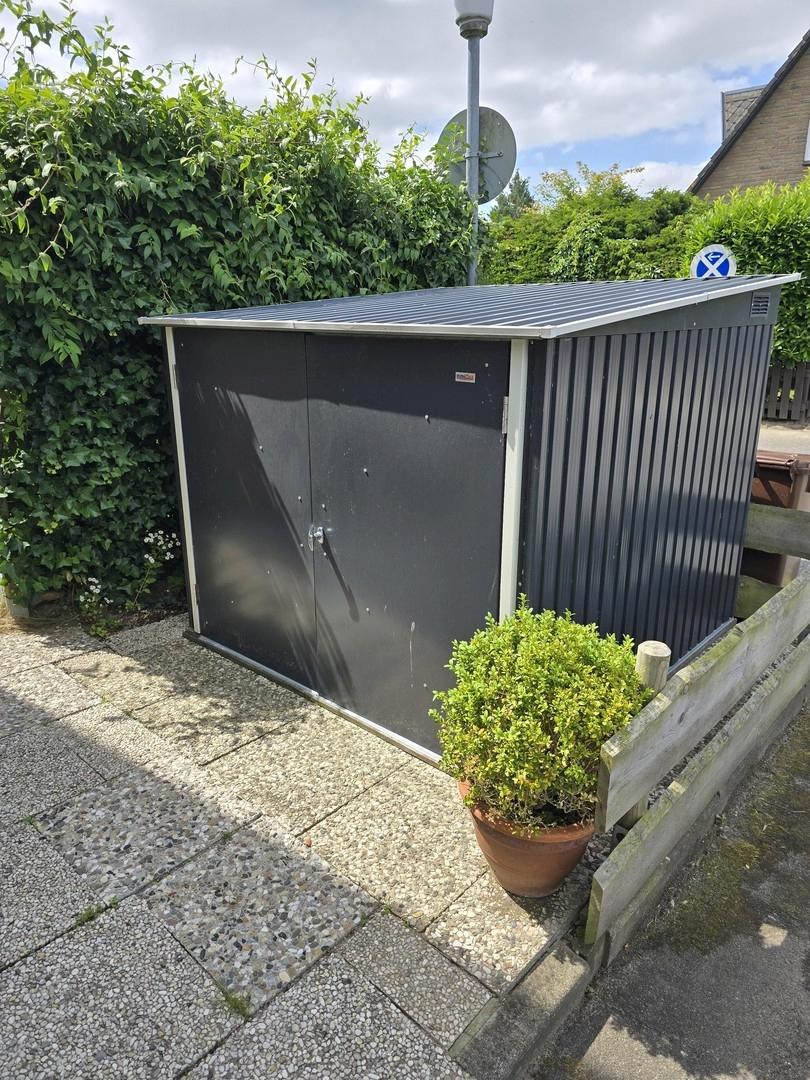 max 4 Räder m. Lademöglichkeit