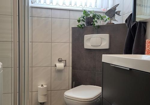 helles Badezimmer