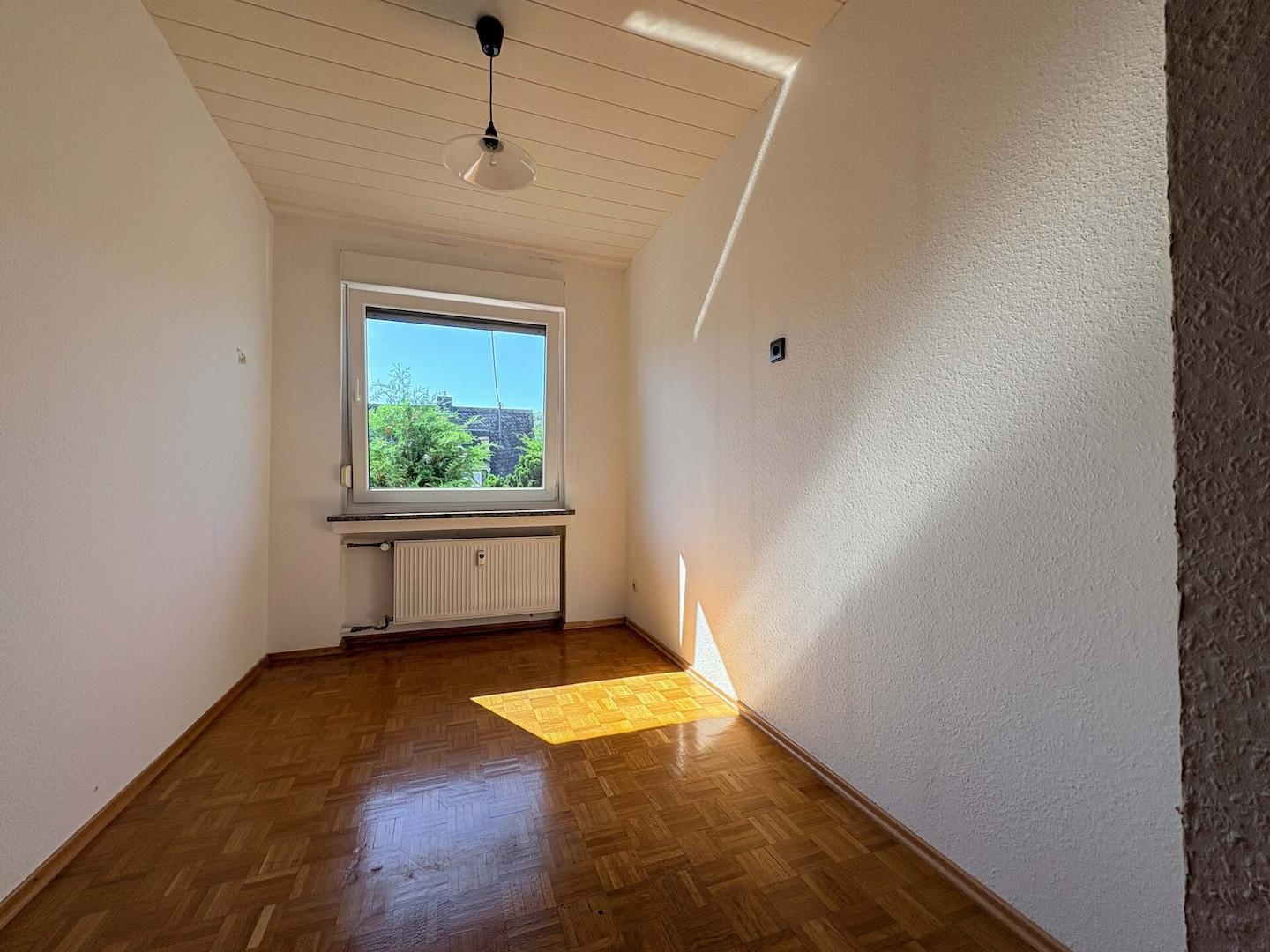 Büro-/Kinderzimmer