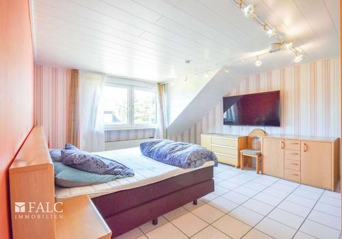 Schlafzimmer 1