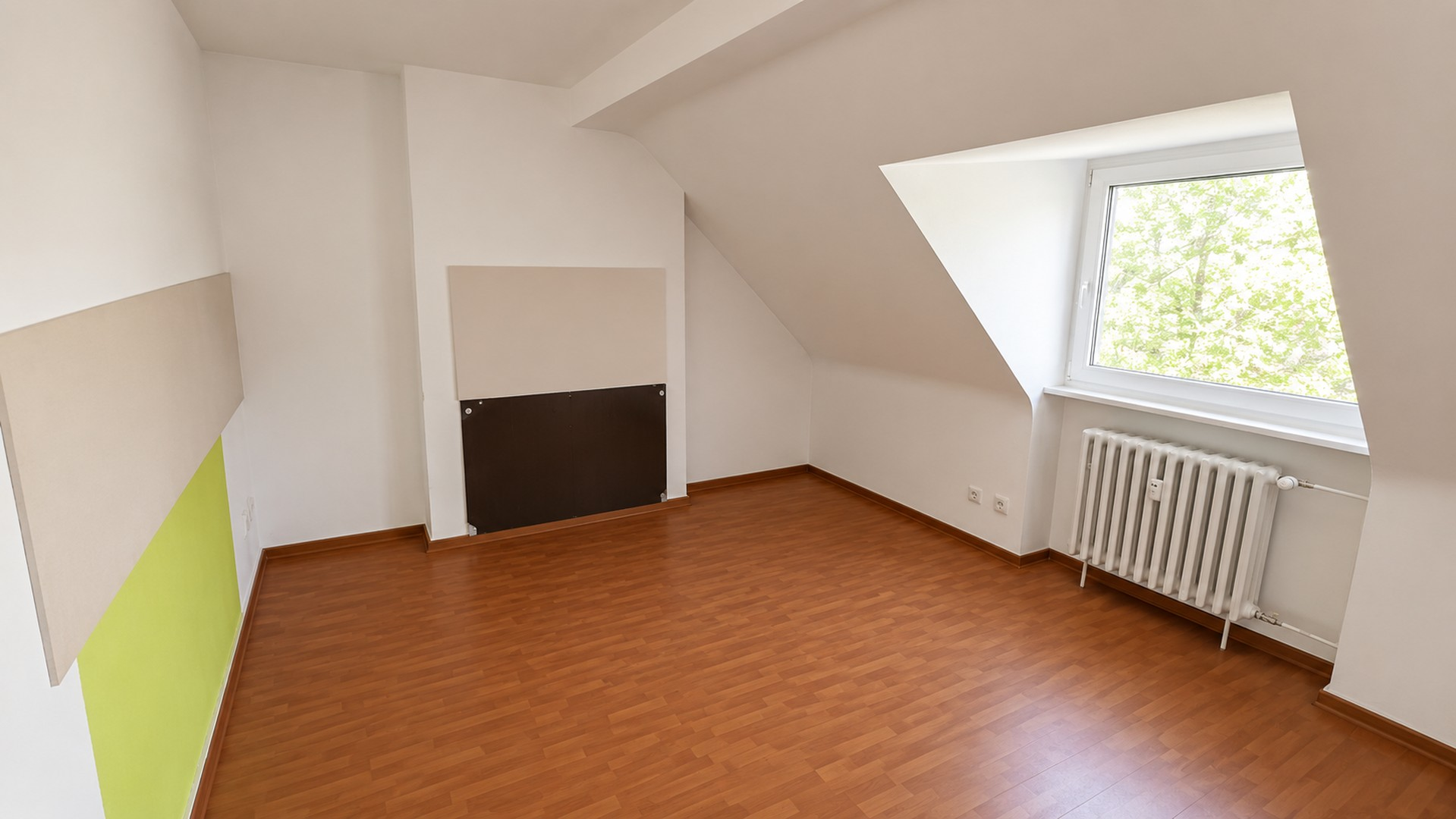 Küche - Blick von Eingangstür