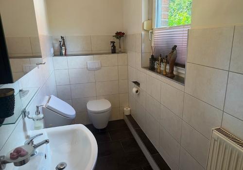 Gäste-WC EG