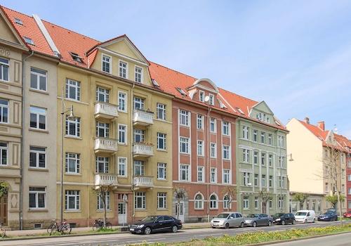 Straßenansicht
