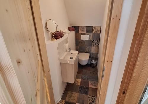 Gäste-WC OG