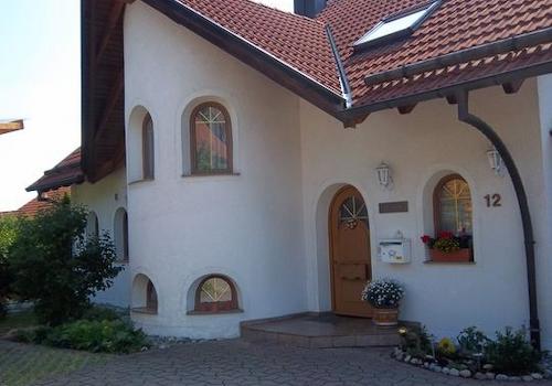 Wo 1 Hauseingang mit Treppenhaus