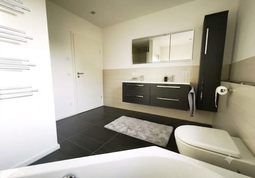 Badezimmer 1