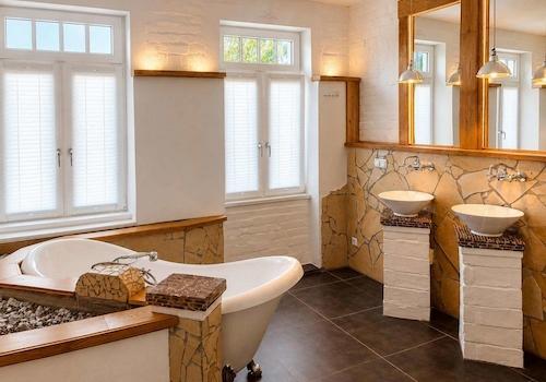 2. OG Badezimmer 
