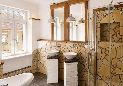 1. OG Badezimmer 